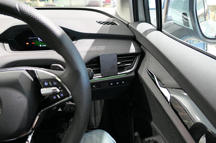 Brodit ProClip 605680 voor Skoda Enyaq IV 2021-2026 en Skoda Elroq 2025-2026 - installatiepositie