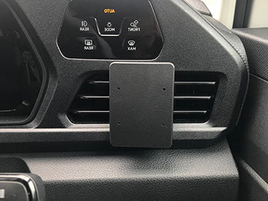 Brodit ProClip 605687 voor Ford Transit Connect 2024-2026, Ford Tourneo Connect 2023-2026 e.a. - detail van dashboardmontage