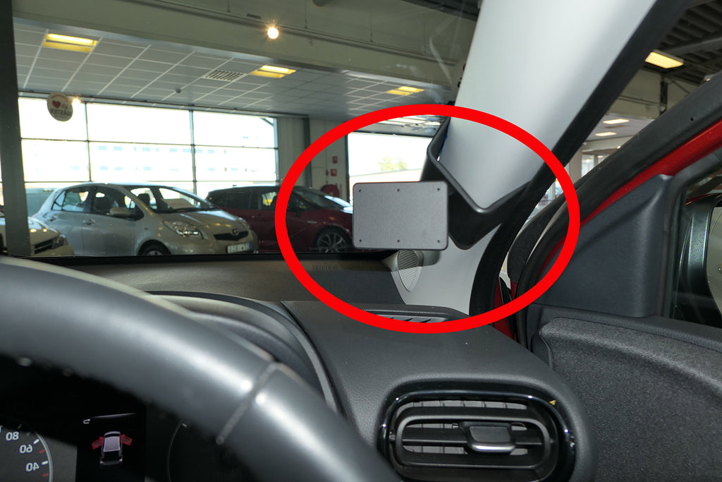 Brodit ProClip 605696 voor Toyota Yaris 2021-2026 - productfoto zwarte ABS montagebasis