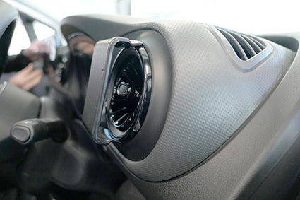 Brodit ProClip 605728 voor Mercedes Benz T-Class 2022-2026 en Mercedes Benz Citan 2022-2026 - detail van dashboardmontage