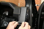 Brodit ProClip 605834 voor Ford Ranger Wildtrak 2023-2026, Ford Ranger Raptor 2023-2026 e.a. - detail van dashboardmontage