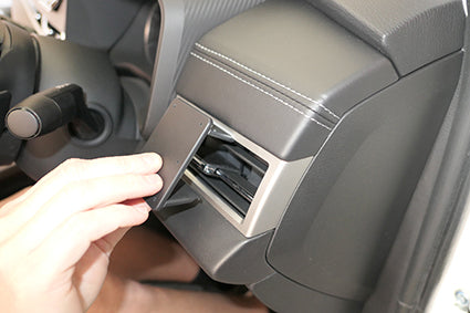 Brodit ProClip 605839 voor Mitsubishi Outlander 2022-2026 - montagepositie op dashboard