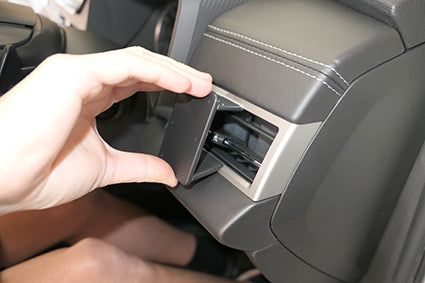 Brodit ProClip 605839 voor Mitsubishi Outlander 2022-2026 - ProClip geplaatst in het voertuig
