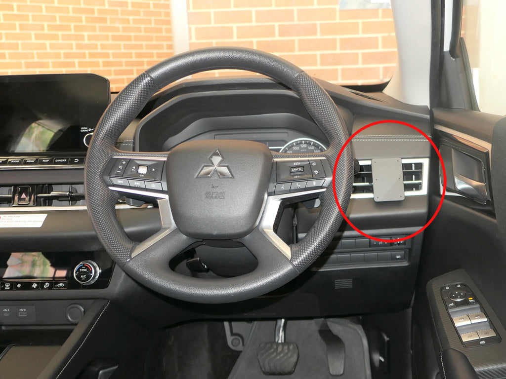 Brodit ProClip 605839 voor Mitsubishi Outlander 2022-2026 - productfoto zwarte ABS montagebasis