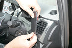 Brodit ProClip 605842 voor LDV G10 2016-2026 - montagepositie op dashboard