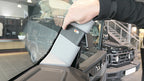 Brodit ProClip 605958 voor Ineos Grenadier 2022-2026 - detail van dashboardmontage