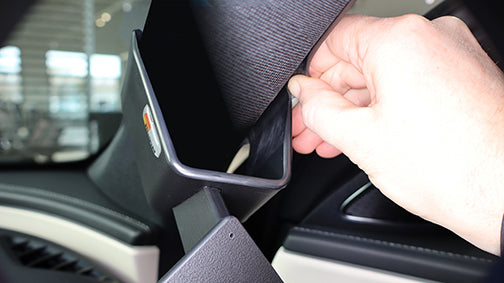 Brodit ProClip 606039 voor Mercedes Benz E-Class, Stationwagon 2024-2026 en Mercedes Benz E-Class, Sedan 2024-2026 - montagepositie op dashboard