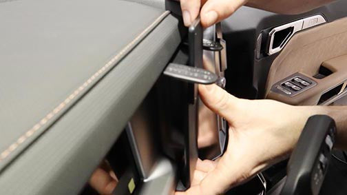 Brodit ProClip 606055 voor Jetour T2 2023-2026 - detail van dashboardmontage