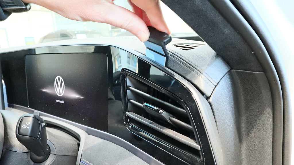 Brodit ProClip 606197 voor Volkswagen Passat 2024-2026 - montagepositie op dashboard