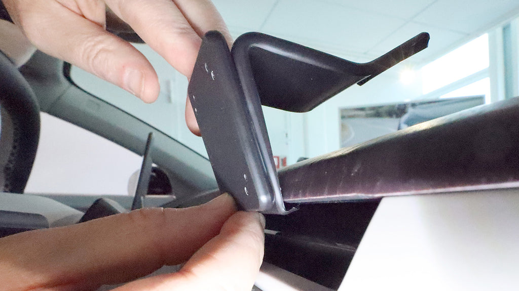 Brodit ProClip 606306 voor Volvo EX60 2027-2027 - montagepositie op dashboard