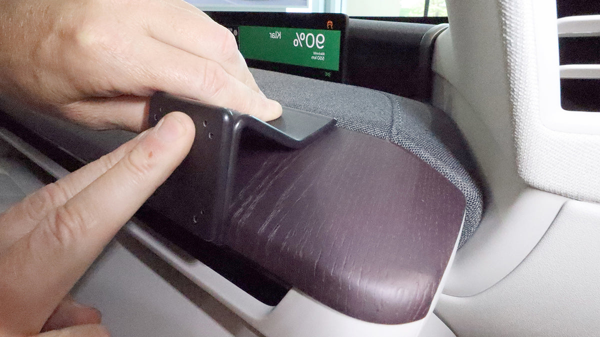 Brodit ProClip 606306 voor Volvo EX60 2027-2027 - ProClip geplaatst in het voertuig