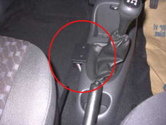 Brodit ProClip 630510 voor Ford Galaxy 1995-2000, Ford Fiesta 1996-2001 e.a. - montagefoto 6
