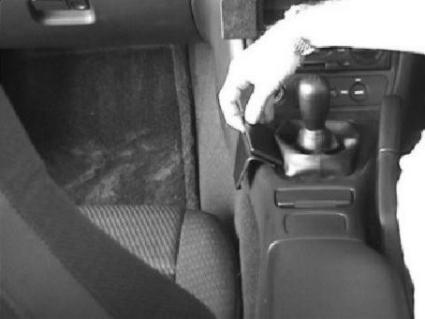 Brodit ProClip 632611 voor Mazda MX-5 1998-2005 - montagepositie op dashboard