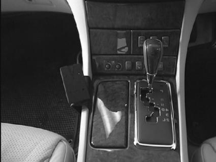 Brodit ProClip 632889 voor Lexus LS Series 2001-2006 - installatiepositie