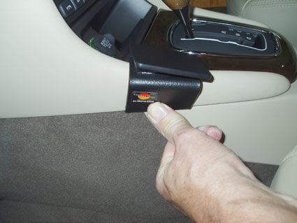 Brodit ProClip 632933 voor Jaguar X-Type 2001-2010 - detail van dashboardmontage
