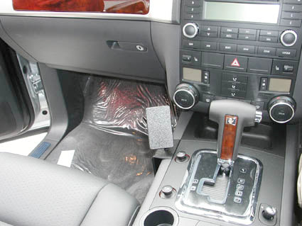 Brodit ProClip 633297 voor Volkswagen Touareg 2003-2009 - installatiepositie