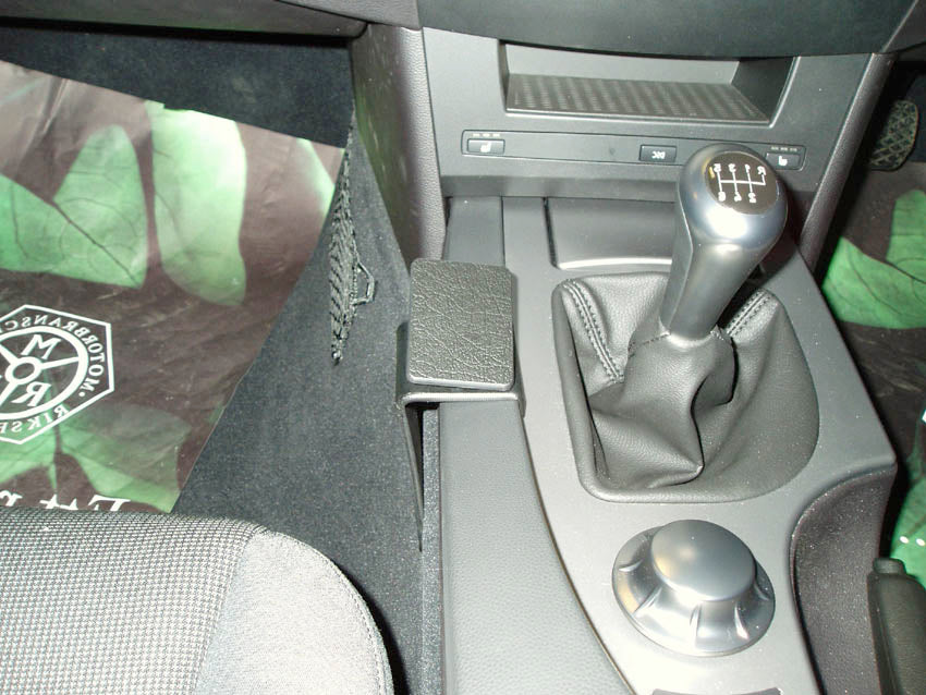 Brodit ProClip 633379 voor BMW 5-series M5 E60, E61 2004-2010 - installatiepositie