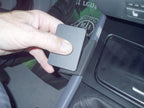 Brodit ProClip 633524 voor BMW 1-series E81, E82, E87, E88 2005-2011 - montagepositie op dashboard