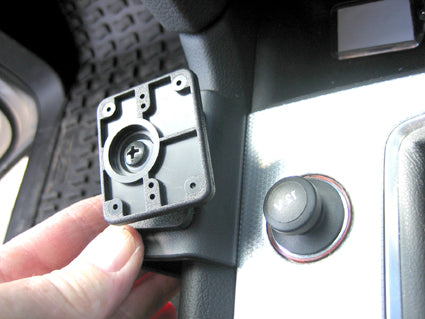 Brodit ProClip 633814 voor Audi Q7 2006-2015 - montagepositie op dashboard