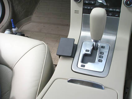 Brodit ProClip 633871 voor Volvo XC70 2008-2010, Volvo V70 II 2008-2010 en Volvo S80 2007-2010 - installatiepositie