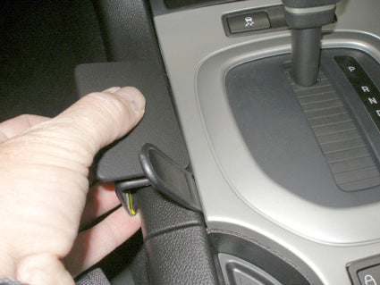 Brodit ProClip 633890 voor Holden Commodore Omega 2007-2010 en Holden Calais 2007-2010 - ProClip geplaatst in het voertuig