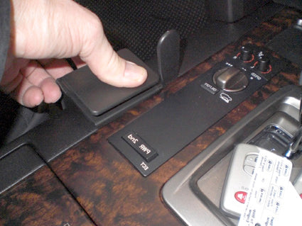 Brodit ProClip 634143 voor Toyota LandCruiser 2009-2018 - ProClip geplaatst in het voertuig
