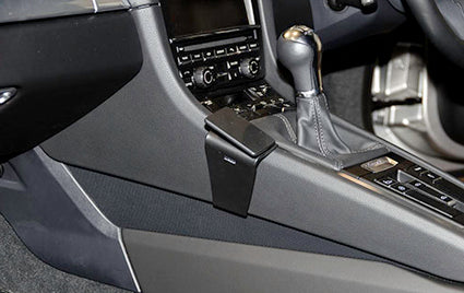 Brodit ProClip 634878 voor Porsche Cayman (Type 981) 2012-2021, Porsche Boxster (Type 981) 2012-2020 en Porsche 911 (Type 991) 2012-2019 - detail van dashboardmontage