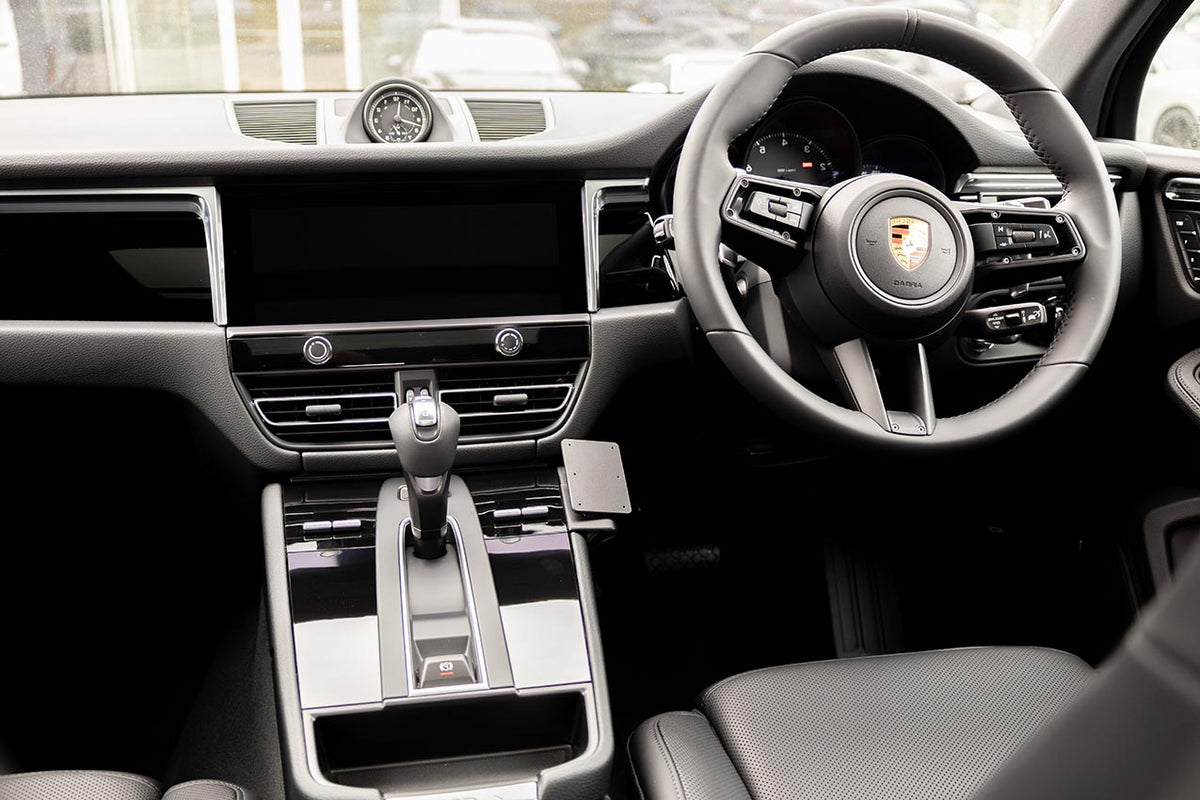 Brodit ProClip 635012 voor Porsche Macan 2015-2026 - montagefoto 11