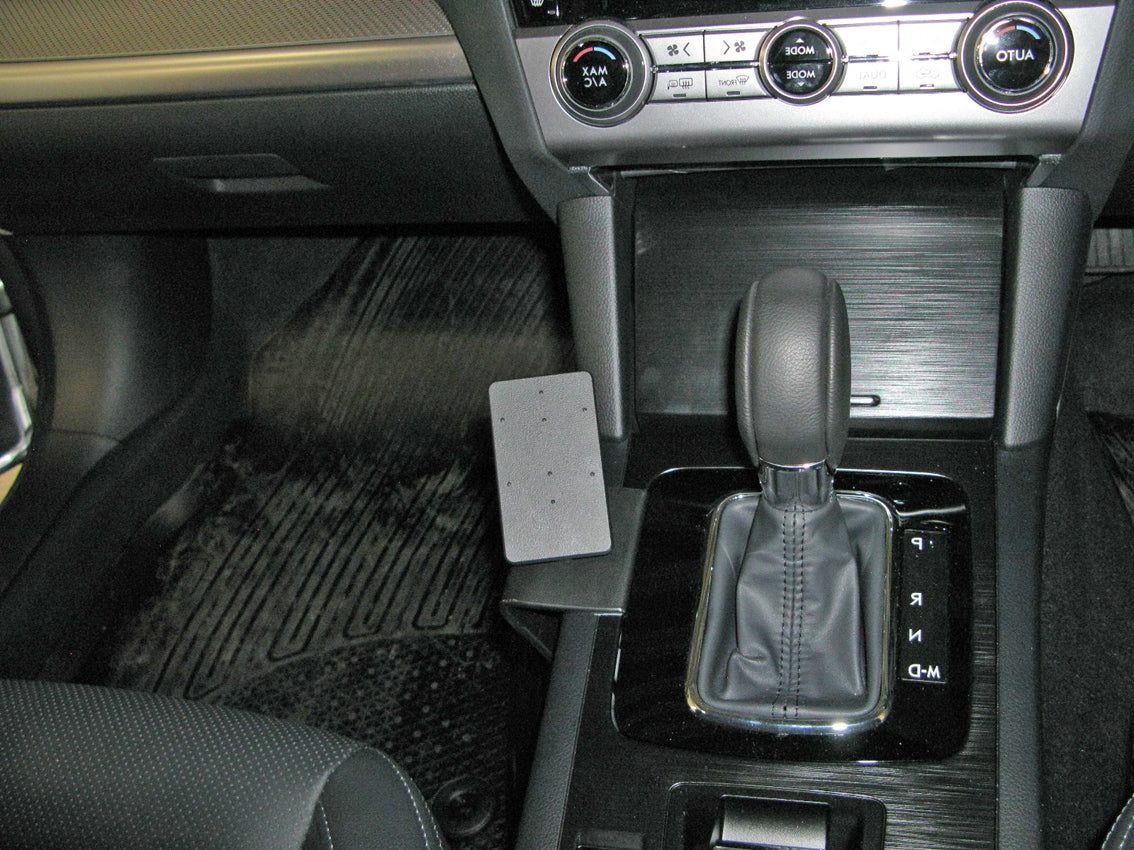 Brodit ProClip 635112 voor Subaru Outback 2015-2020 en Subaru Liberty 2015-2021 - productfoto zwarte ABS montagebasis