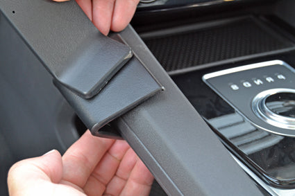 Brodit ProClip 635225 voor Jaguar F-PACE 2017-2020 - montagepositie op dashboard