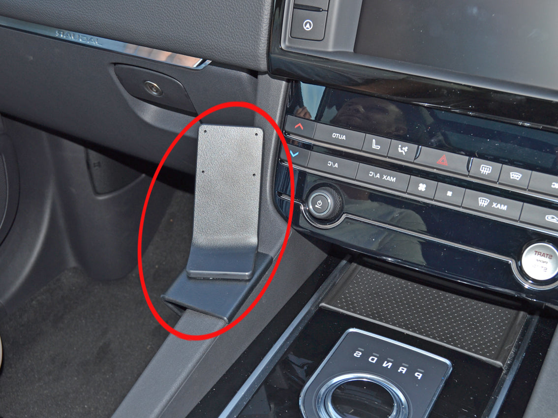 Brodit ProClip 635225 voor Jaguar F-PACE 2017-2020 - montagefoto 6