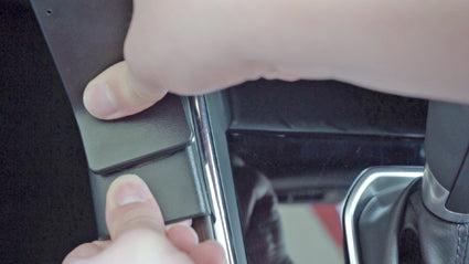 Brodit ProClip 635230 voor Mazda CX-9 2016-2023 - detail van dashboardmontage