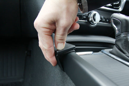 Brodit ProClip 635248 voor Volvo V90 2017-2025 en Volvo S90 2017-2025 - ProClip geplaatst in het voertuig