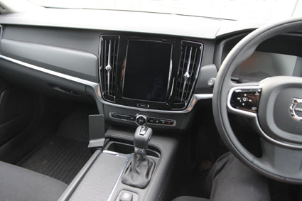 Brodit ProClip 635248 voor Volvo V90 2017-2025 en Volvo S90 2017-2025 - detail van dashboardmontage