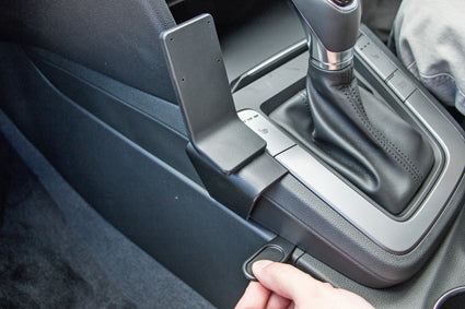 Brodit ProClip 635251 voor Hyundai Elantra 2017-2020 - ProClip geplaatst in het voertuig