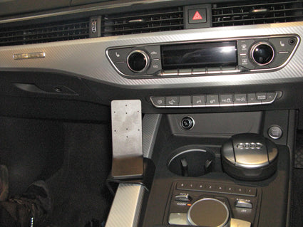 Brodit ProClip 635252 voor Audi S5 2017-2024, Audi A5 2017-2024 e.a. - detail van dashboardmontage