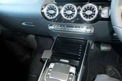Brodit ProClip 635496 voor Mercedes Benz B-Class 2019-2026 - detail van dashboardmontage