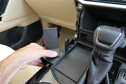 Brodit ProClip 635702 voor Toyota LandCruiser 300 2021-2026 - ProClip geplaatst in het voertuig