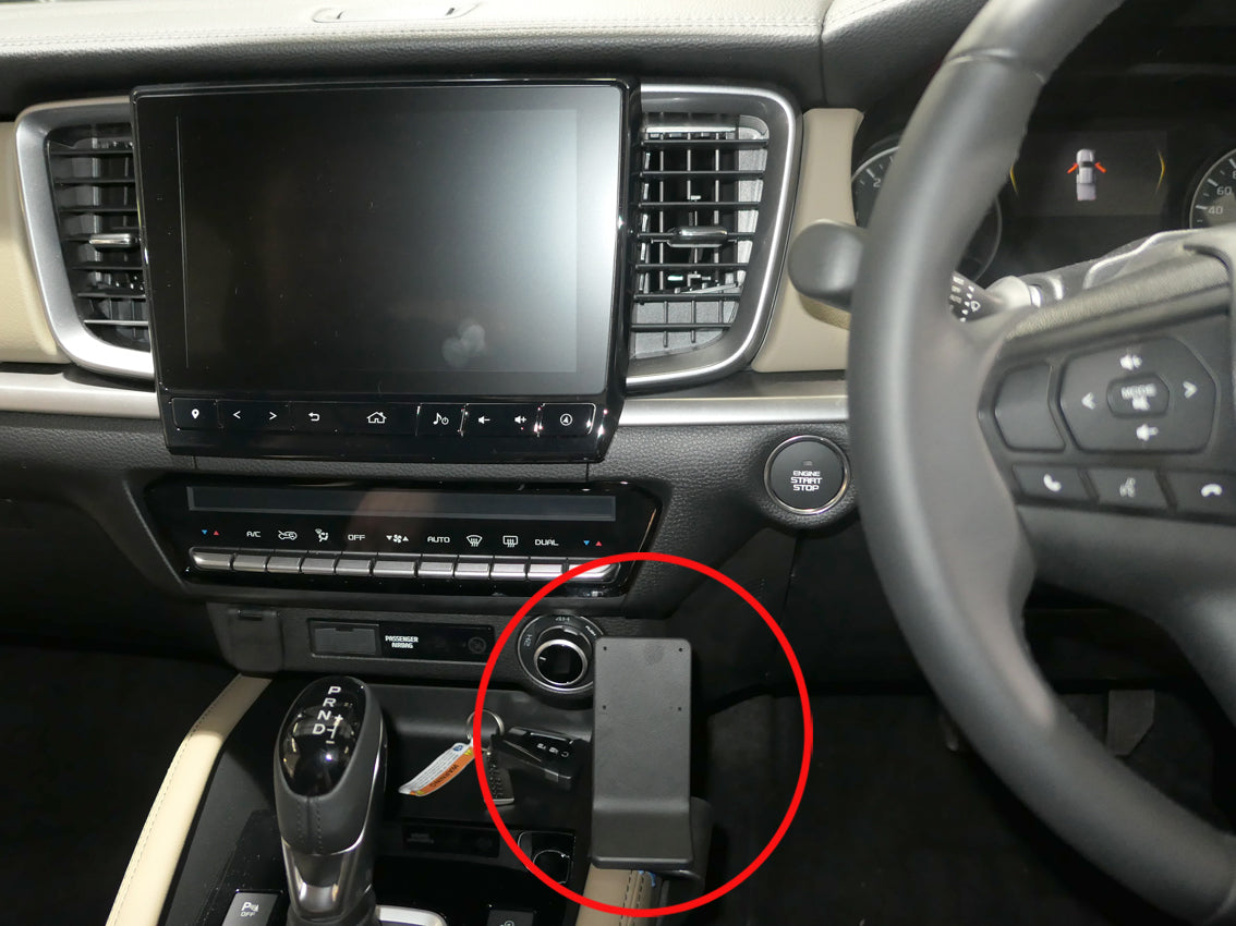 Brodit ProClip 635829 voor Mazda BT 50 2021-2023 - productfoto zwarte ABS montagebasis