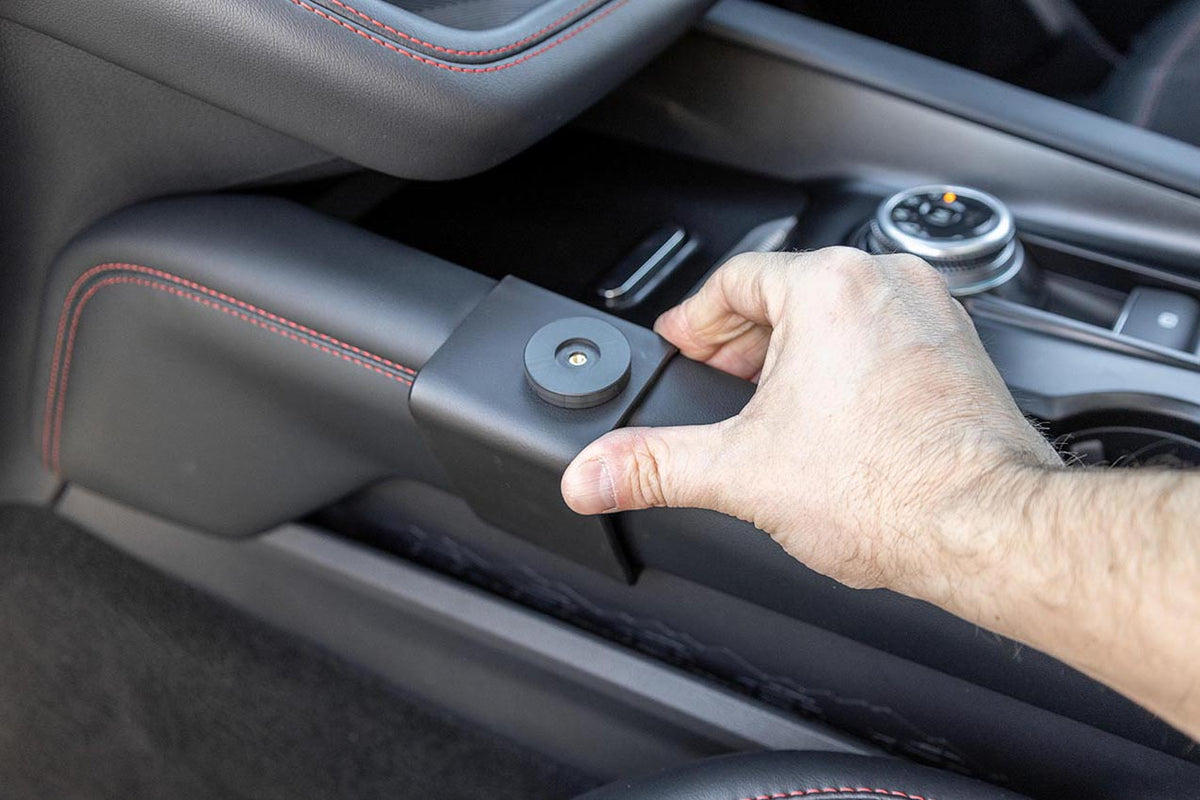 Brodit ProClip 636128 voor Ford Explorer 2025-2026 - ProClip geplaatst in het voertuig