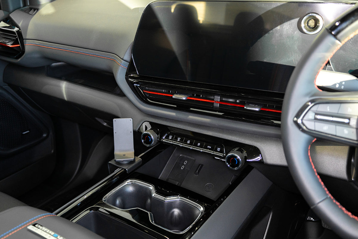 Brodit ProClip 636131 voor Chevrolet Silverado EV 2024-2026 - montagefoto 8