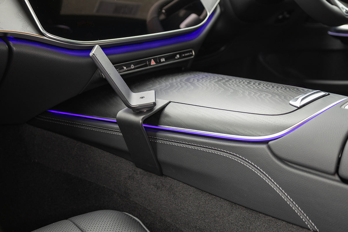 Brodit ProClip 636135 voor Mercedes Benz E-Class, Stationwagon 2024-2026 en Mercedes Benz E-Class, Sedan 2024-2026 - installatiepositie