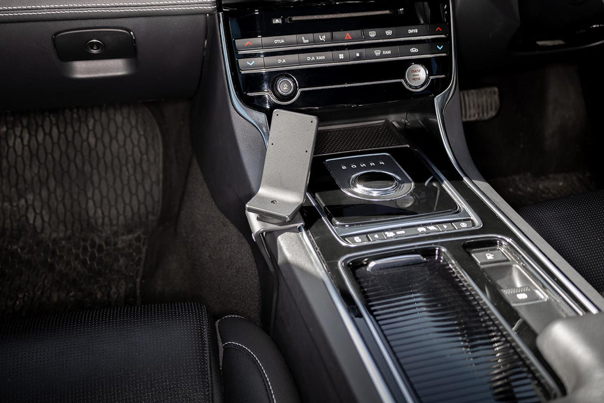 Brodit ProClip 636140 voor Jaguar XE 2019-2020 - montagefoto 9