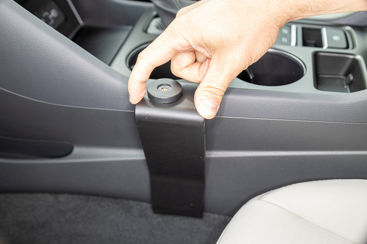 Brodit ProClip 636184 voor Hyundai Sonata SE 2024-2026 - ProClip geplaatst in het voertuig