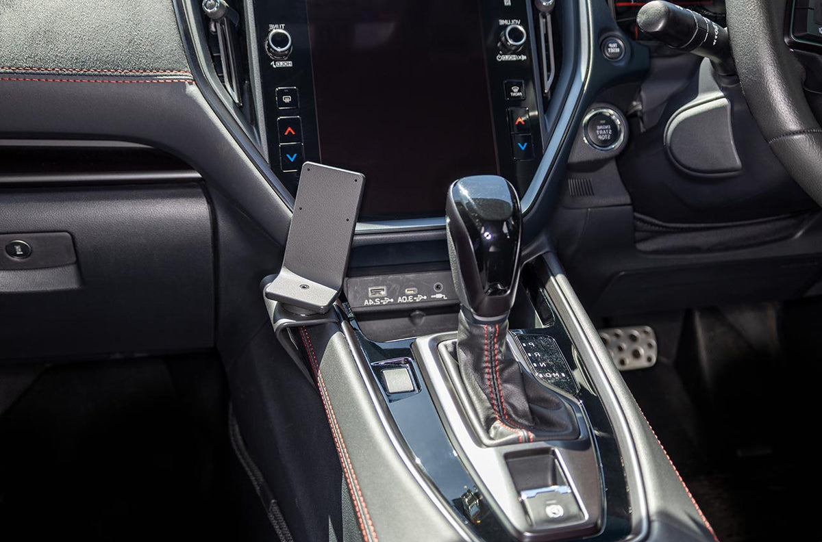 Brodit ProClip 636195 voor Subaru WRX 2022-2026 - montagefoto 6