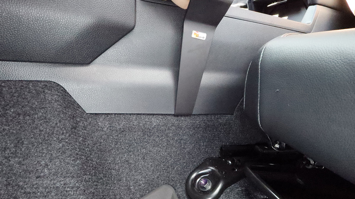 Brodit ProClip 636317 voor Toyota HiLux 2027 - montagepositie op dashboard