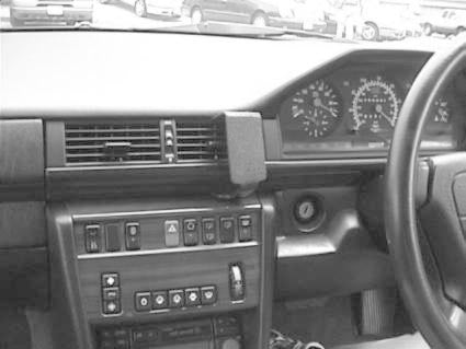 Brodit ProClip 652015 voor Mercedes Benz 124 (200-500E) 1986-1994 - installatiepositie