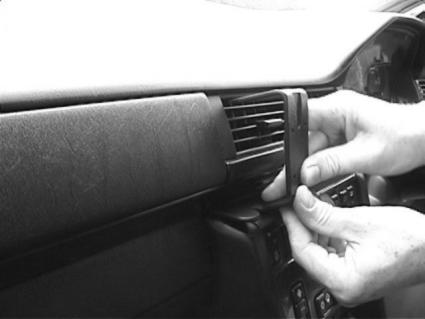 Brodit ProClip 652017 voor Mercedes Benz 124 (200-500E) 1986-1994 - ProClip geplaatst in het voertuig