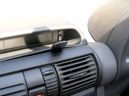 Brodit ProClip 652129 voor Holden Combo 1995-2000, Holden Barina 1995-2000 e.a. - montagepositie op dashboard