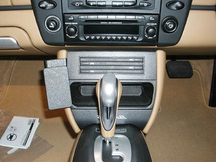 Brodit ProClip 652428 voor Porsche Boxster 1997-2004, Porsche 996 1998-2006 en Porsche 911 1999-2004 - installatiepositie